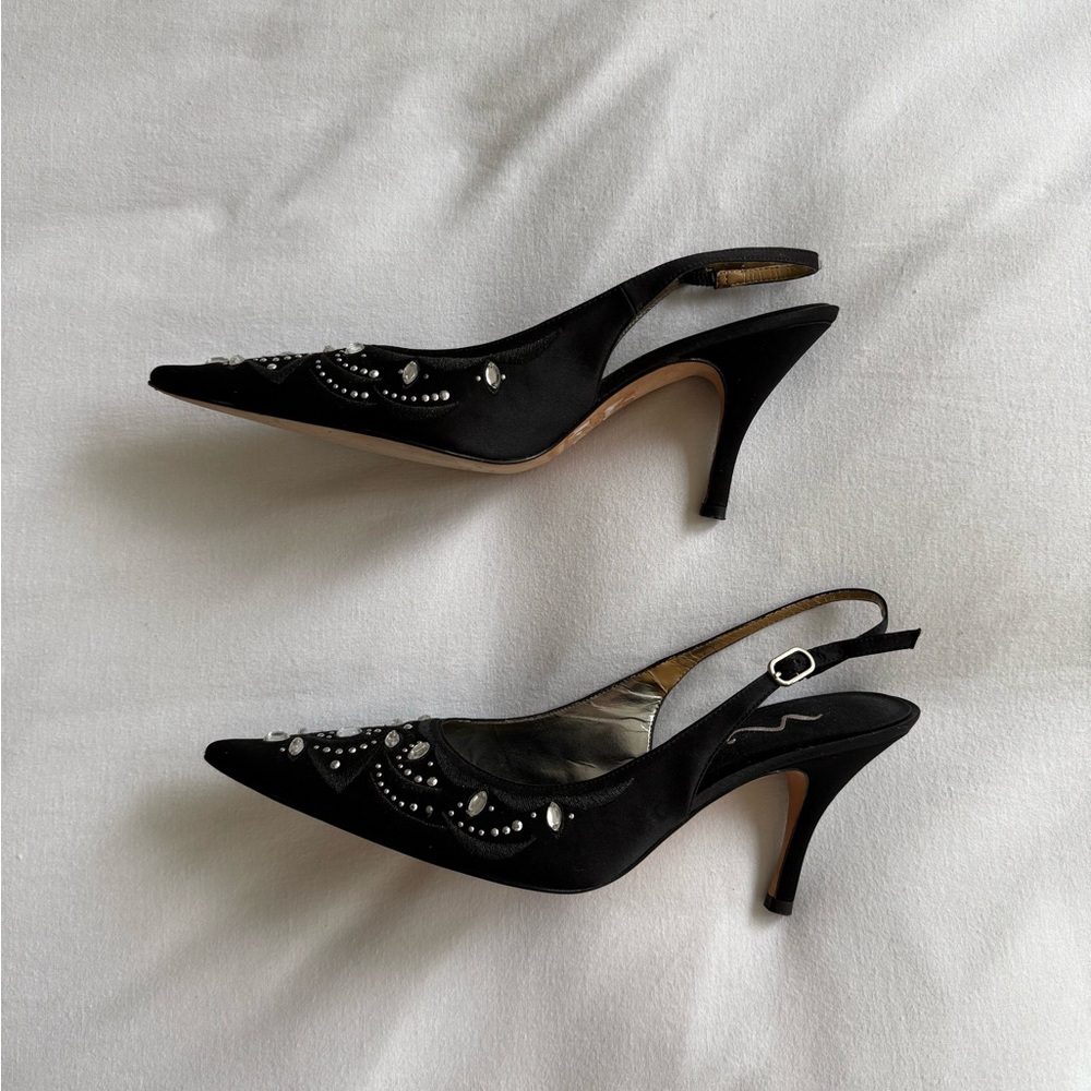 Nina Alaura Black Slingback Gemstone Heels - Picture 3 of 7